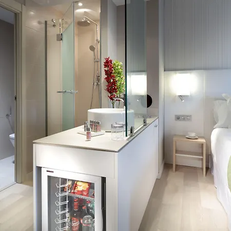 巴塞罗毕尔巴鄂奈维翁酒店